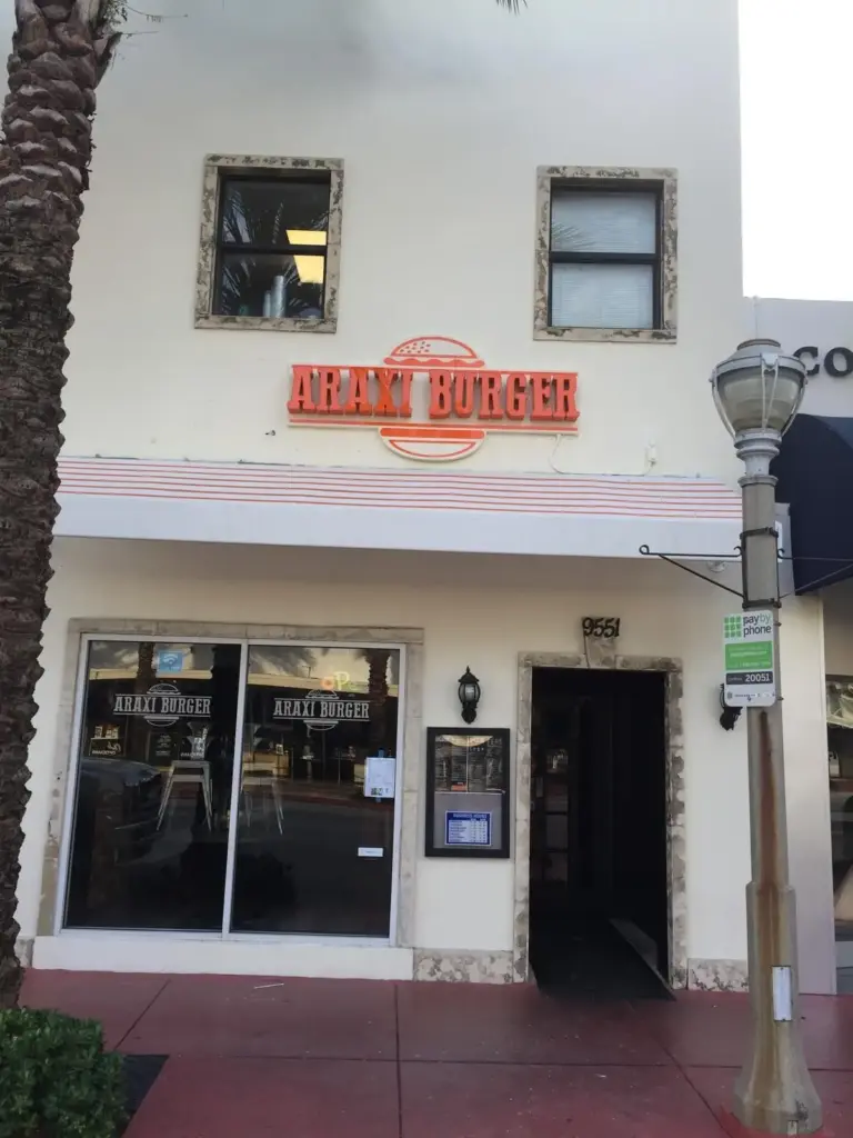 Arazi Burger – Channel Letters sign by World Signs USA, Miami
