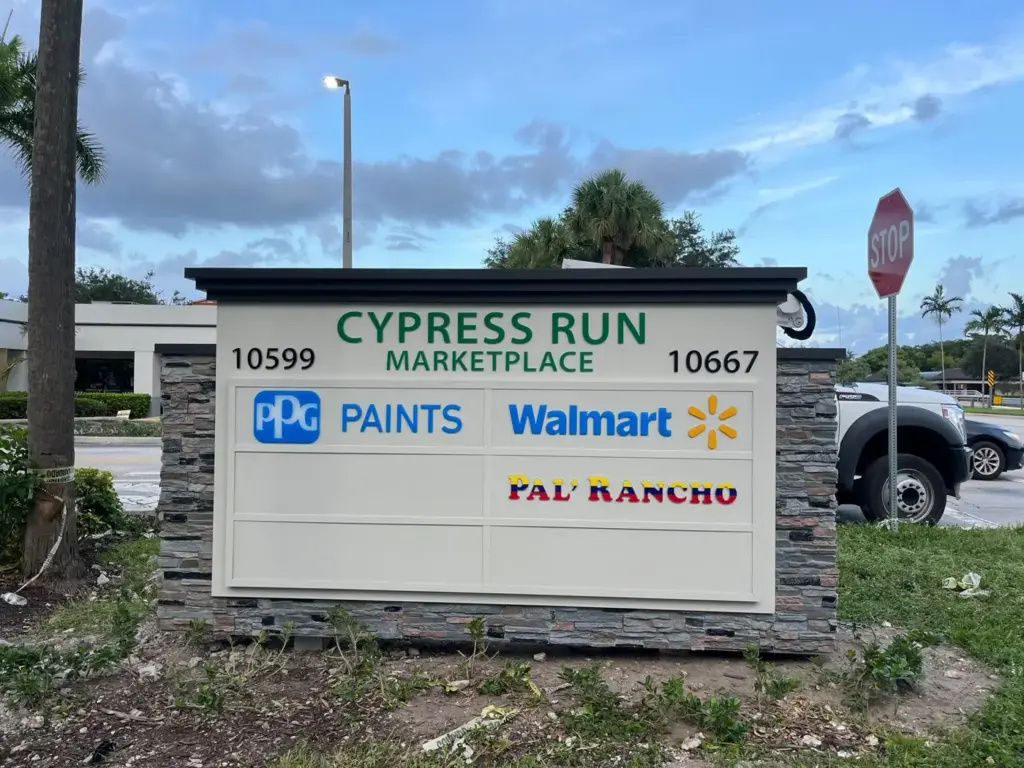 Cypress Run Marketplace – Pylon sign by World Signs USA, Coral Springs