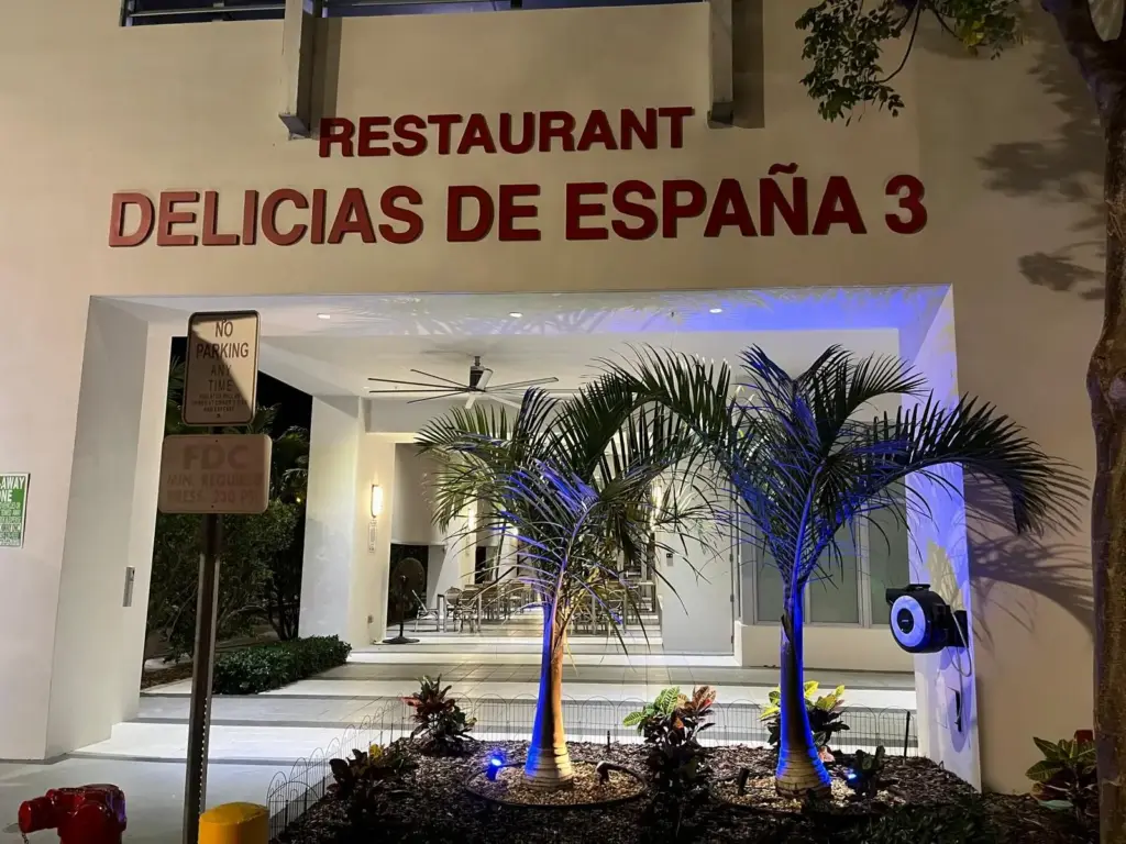 Delicias de España 3 – Channel Letters sign by World Signs USA, Miami