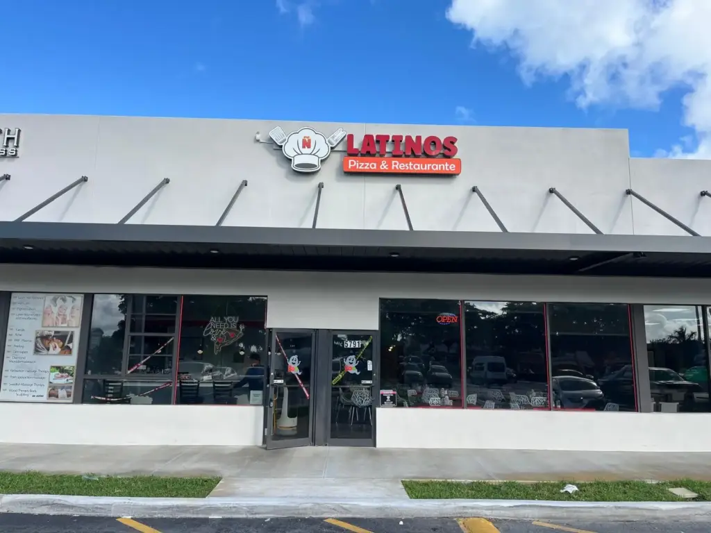 Latinos Pizza & Restaurant – Channel Letters sign by World Signs USA, Miami