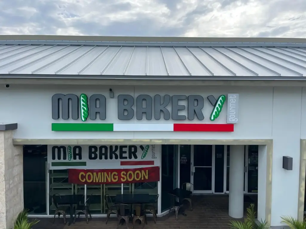 Mia Bakery – Channel Letters sign by World Signs USA, Miami
