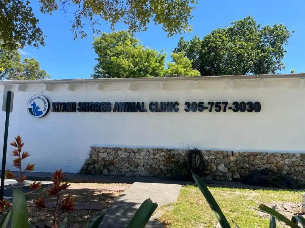 Miami Shores Animal Clinic – Dimensional Letters + Logo sign by World Signs USA, Miami Shores