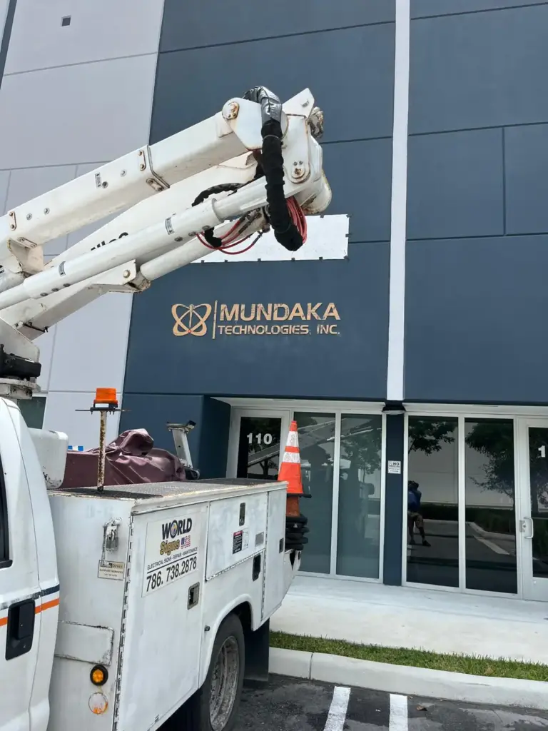 Mundaka Technologies – Channel letters by World Signs USA, Doral