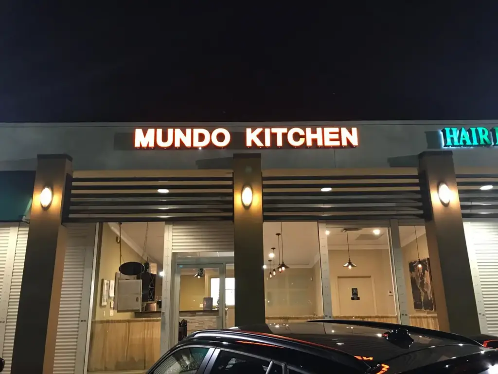 Mundo Kitchen – Channel letters by World Signs USA, South Miami