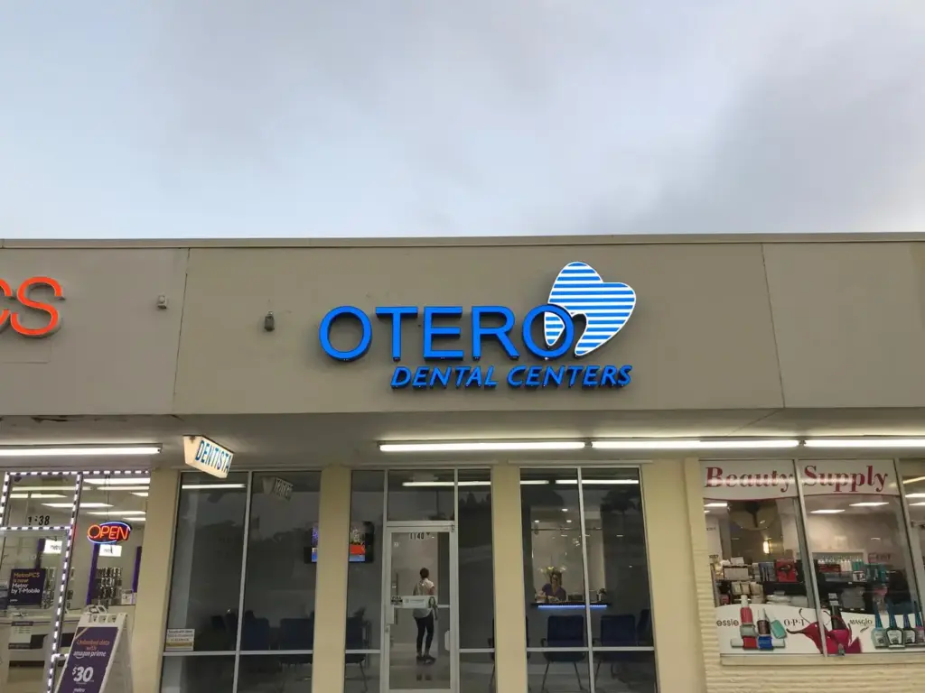 Otero Dental Center – Channel letters by World Signs USA, Hialeah