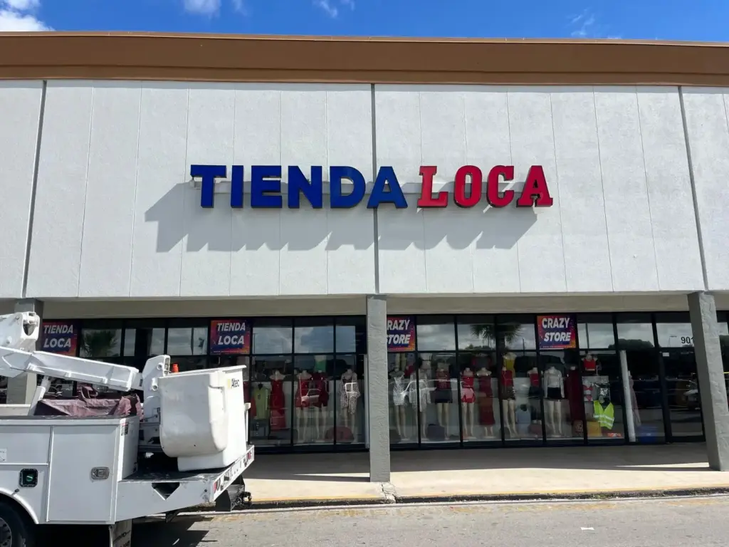Tienda Loca – Channel Letters sign by World Signs USA, Miami