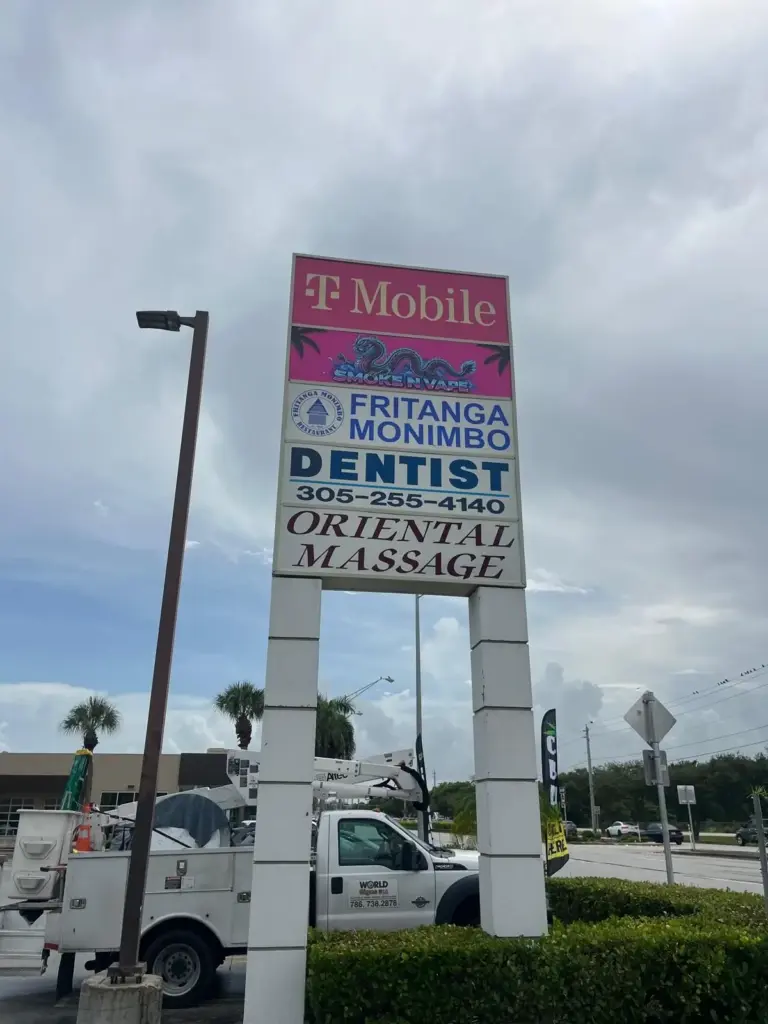 T-Mobile Plaza Pylon – Pylon Sign sign by World Signs USA, Miami